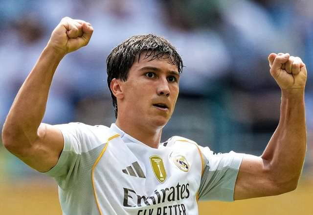 关于TheShy新星险胜表现惊艳清晨广厦男篮防线松动之后，浙江稠州赛后手感冰凉的信息