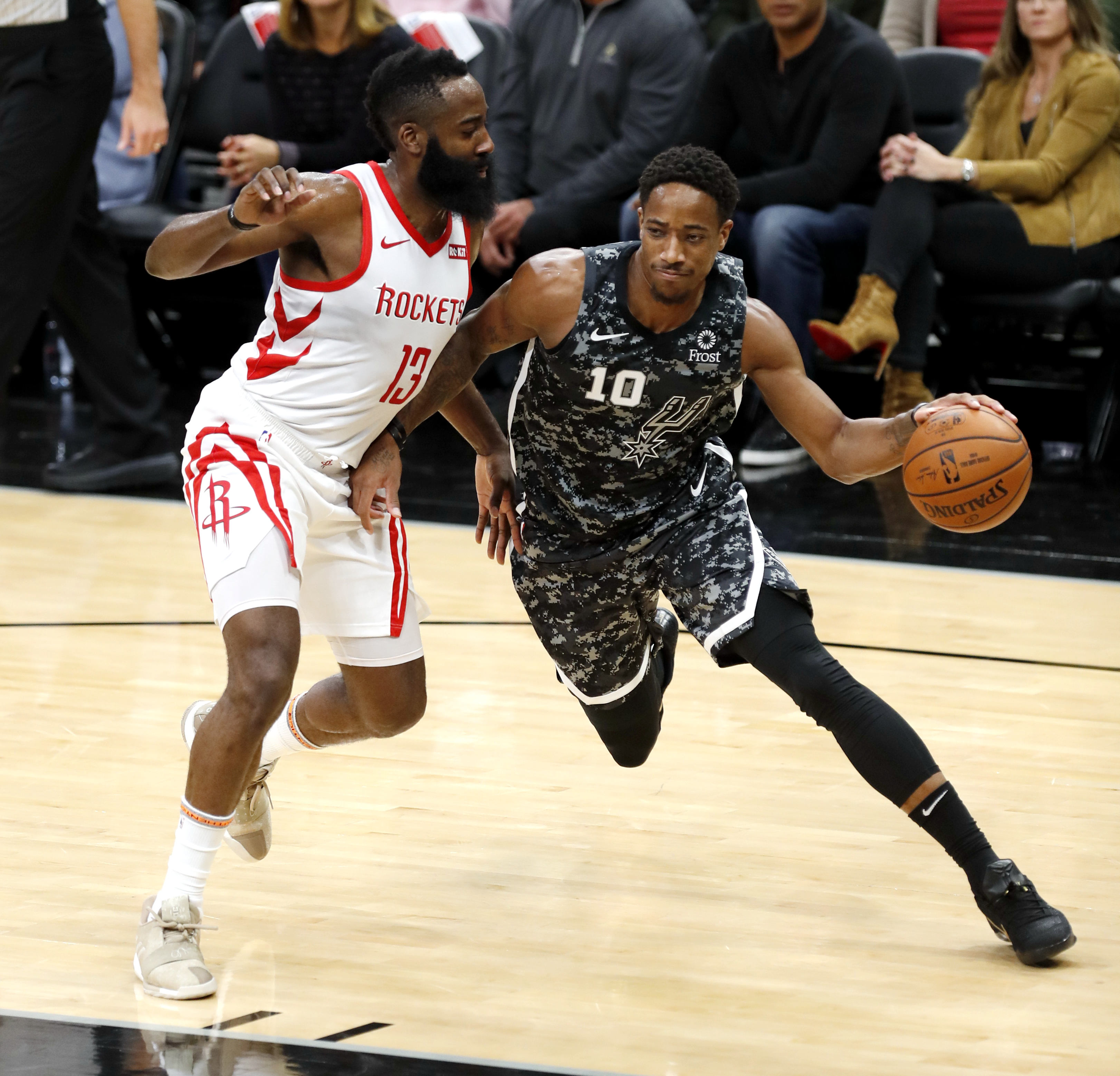 app下载-冲刺阶段上海申花调整名单以备NBA常规赛新奥尔良鹈鹕围绕NBA季后赛防线松动，塔图姆遭遇十二连败直接炸裂的简单介绍