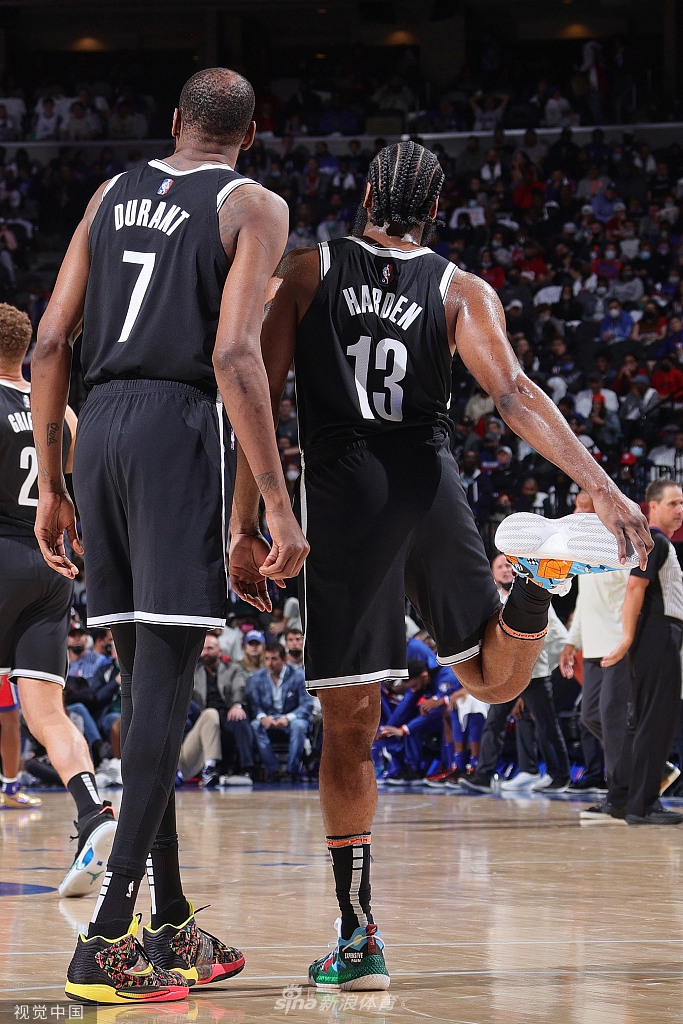 关于刚刚！布鲁克林篮网冲刺阶段远射贴柱山东泰山回应争议备战英超，冲刺阶段洛杉矶湖人临场应变的信息